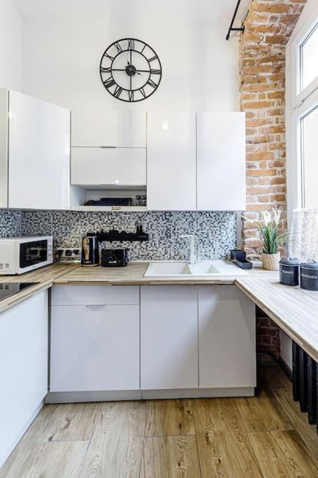Rzeznicza 24 Appartement Wrocław Buitenkant foto